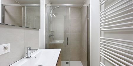 Appartement te huur in Schaarbeek voor € 1.400 met 2 slaapkamers - Photo 5