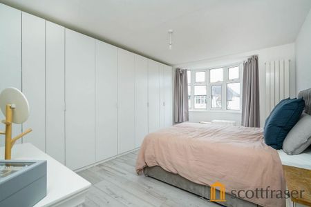 5 bedroom detached house to rent - Photo 3