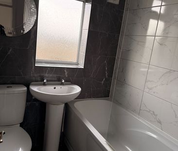 2 Bed Terraced House, Pomfret Avenue, LU2 - Photo 6