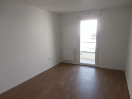 Location appartement T4 93.90m² à Reims (51100) - Photo 3