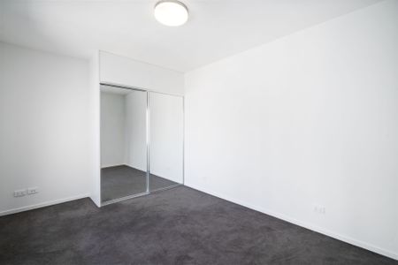 1 Bedroom Apartment in a Stunning Location - Photo 2