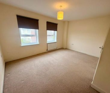 3 bedroom townhouse to rent - Photo 2