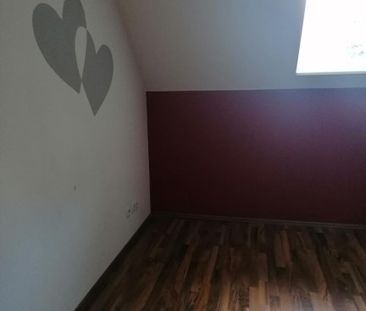 Gemütliche Wohnung mit Einbauküche und Parkplatz - Photo 2