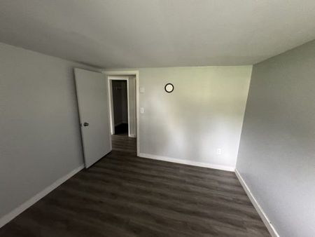 12 Garden St, Unit 9, Lansdowne, ON - Photo 3