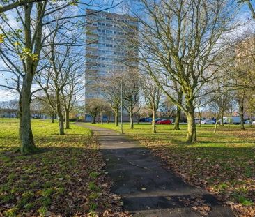 1d Moylena House, Belfast, BT10 0EG - Photo 2