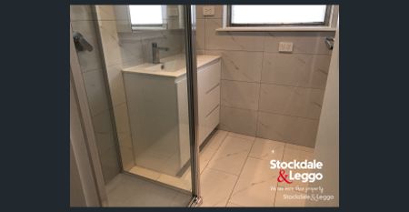 Modern Family Home! - Photo 4