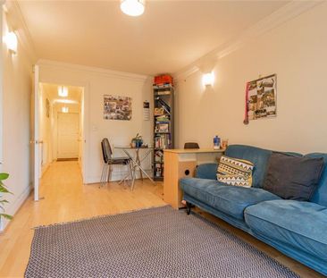 2 bedroom Flat To Let Total Size: 610 SQ FT - Photo 2