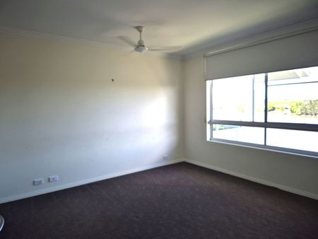 Two Bedroom Property with Lakeside Views Situated in Varsity Lakes - Photo 3