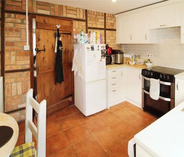 2 bedroom terraced house to rent - Photo 6