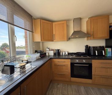 3 bedroom townhouse to rent - Photo 3