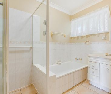 TWO BEDROOM UNFURNISHED DUPLEX WITH LARGE PRIVATE YARD - Photo 4