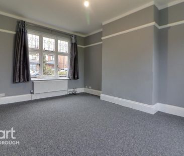 4 bedroom detached house to rent - Photo 1