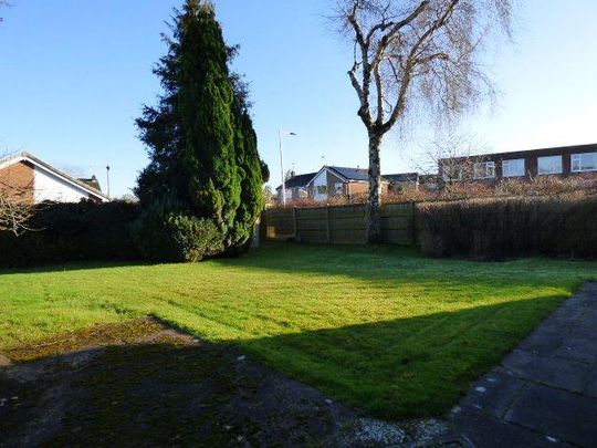 6 bedroom detached house to rent - Photo 1