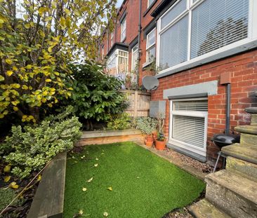 3 bedroom terraced house to rent - Photo 2