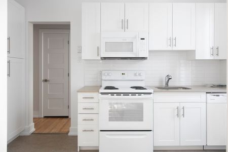 Appartement à louer - Montréal (Côte-des-Neiges/Notre-Dame-de-Grâce) (Notre-Dame-de-Grâce) Appartement à louer - Montréal (Côte-des-Neiges/Notre-Dame-de-Grâce) (Notre-Dame-de-Grâce) - Photo 3