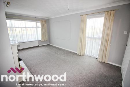 4 bedroom detached house to rent - Photo 3