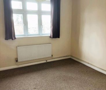 2 bedroom maisonette to rent - Photo 2