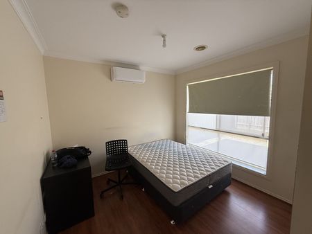 Furnished 1 Bedroom for Rent in Clayton - Photo 5