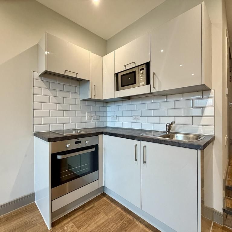 Studio to rent - Photo 1