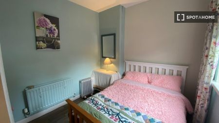 Twin room in shared apartment in Dublin - Photo 2