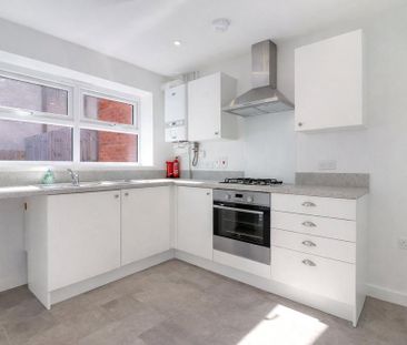 3 bedroom terraced house to rent - Photo 3