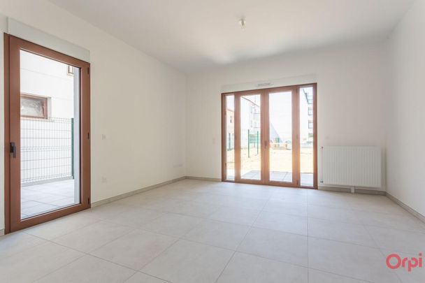Location Appartement 2 pièces 47m² STE GENEVIEVE DES BOIS 91700 - Photo 1