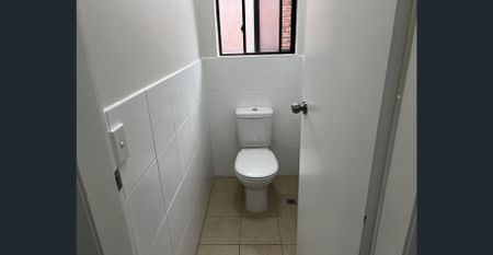 Beautifully maintained family home! - Photo 3