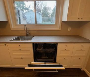 For Lease - 329 Thompson Road, London South, Ontario - Photo 5