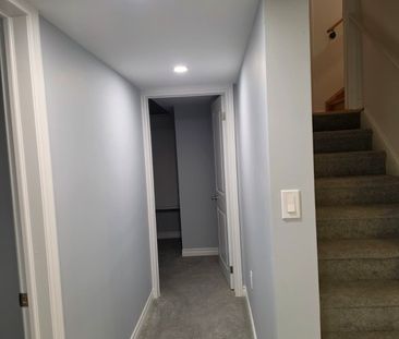For Lease - 63 English Drive Unit# Basement, New Tecumseth, Ontario - Photo 4