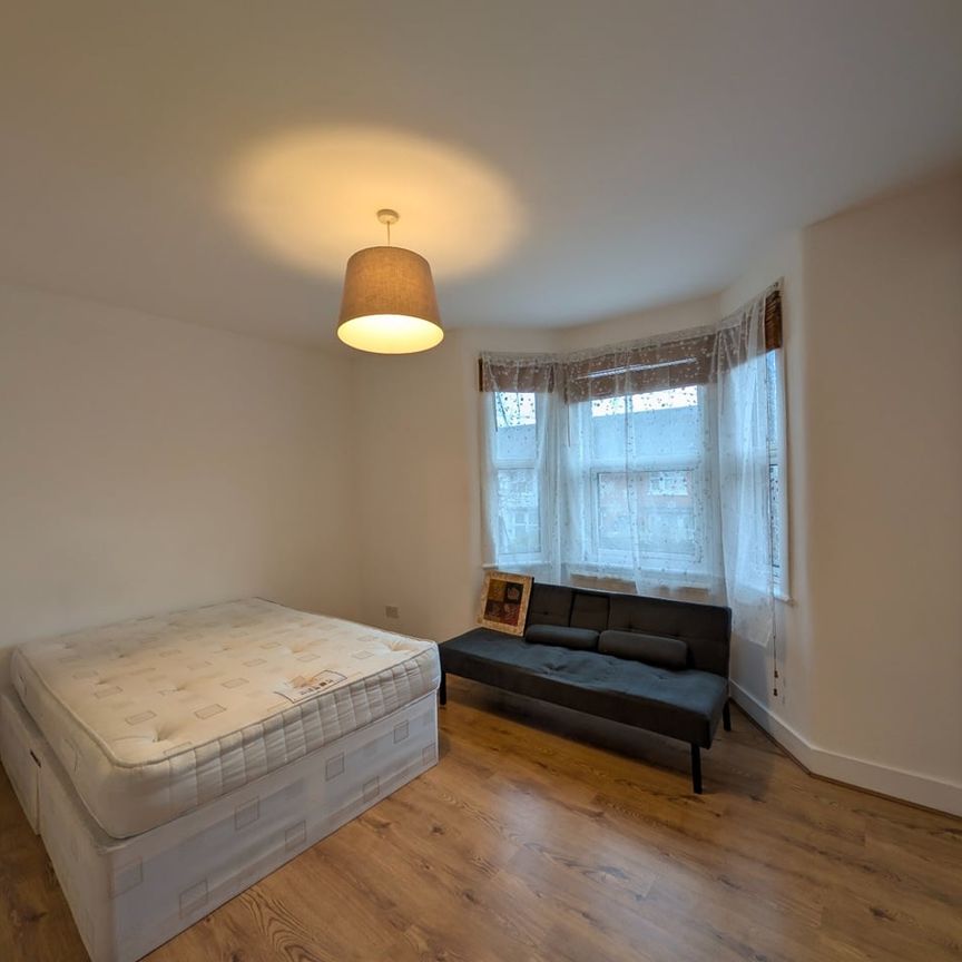 1 Bed Flat, Waltheof Avenue, N17 - Photo 1