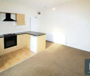 Lowergate, Huddersfield, HD3 - Photo 5