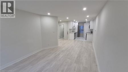 35 WELLINGTON Street Unit# 2U, Brantford, Ontario, N3P1S8 - Photo 4