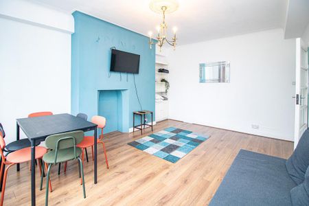 2 bedroom flat to rent - Photo 3