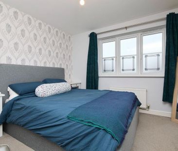 2 bedroom semi-detached house to rent - Photo 6