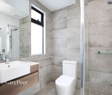 2/48 Hill Street, Bentleigh East VIC 3165 - Townhouse For Rent | Do... - Photo 4