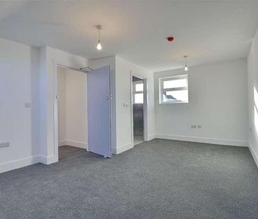 Stride Avenue, Baffins, Portsmouth, PO3 - Photo 6