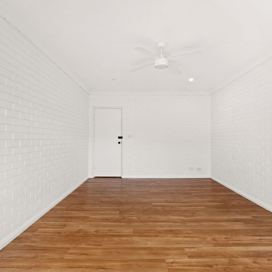 Bright, Modern Living in the Heart of Nowra! - Photo 1