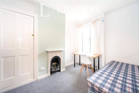4 bedroom terraced house to rent - Photo 4