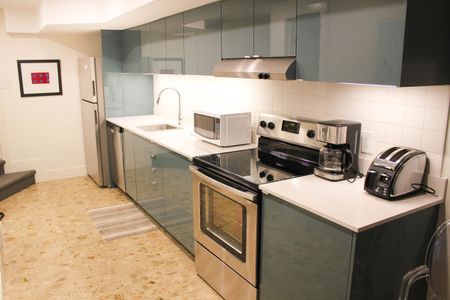 For Lease - 445 Ontario Street Unit# Bsmt, Toronto, Ontario - Photo 3