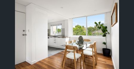 Spacious Coastal Convenience - Photo 4