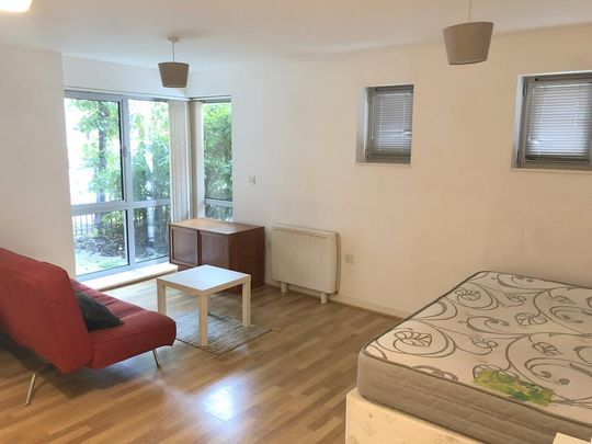 1 bedroom flat to rent - Photo 1