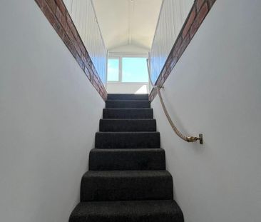 2 bedroom maisonette to rent - Photo 4