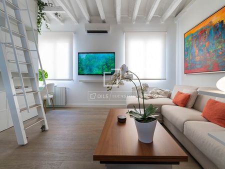 Excellent 1 Bedroom apartment for rent in Castellana, Madrid - Photo 3