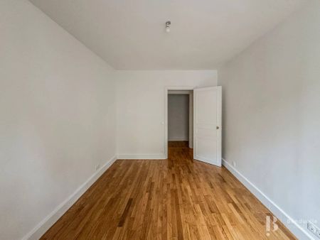 Rental Apartment Paris 10th - Photo 2