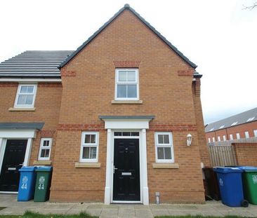 2 bedroom semi-detached house to rent - Photo 5