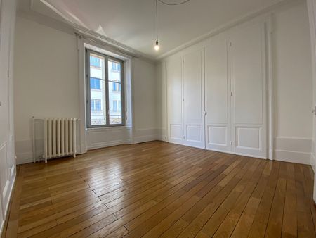 Location Appartement 6 pièces 165m² BESANCON 25000 - Photo 5