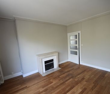 Location Appartement 4 pièces 86m² ST LO 50000 - Photo 2