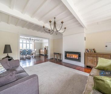 4 bedroom detached house to rent - Photo 1