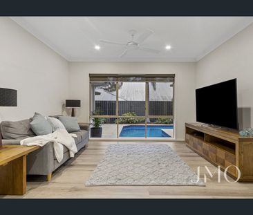 Beautiful 5 Bedroom Home with 3 Living Areas and Pool - Photo 3