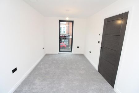 5 bedroom terraced house to rent - Photo 4